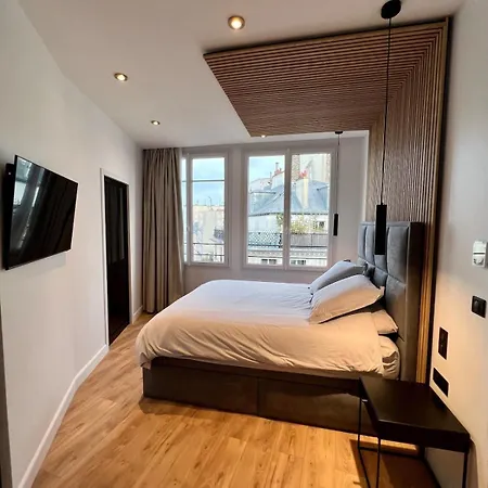 Spacious Newly Renovated Loft With Ac