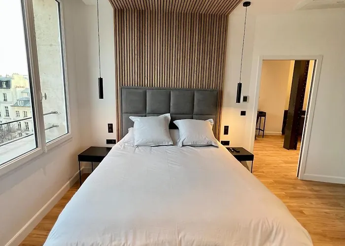 Spacious Newly Renovated Loft With Ac